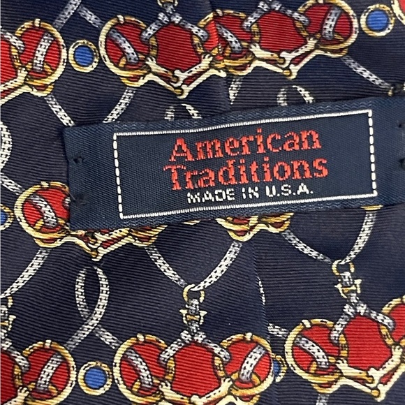 Stylish Navy and Red Patterned Men's Tie - Picture 5 of 6